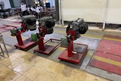 ハノイ大学　自動車整備　4